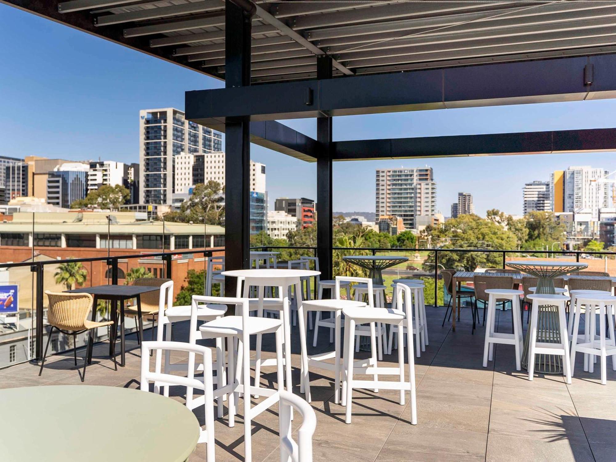 Готель Adelaide Rockford Екстер'єр фото